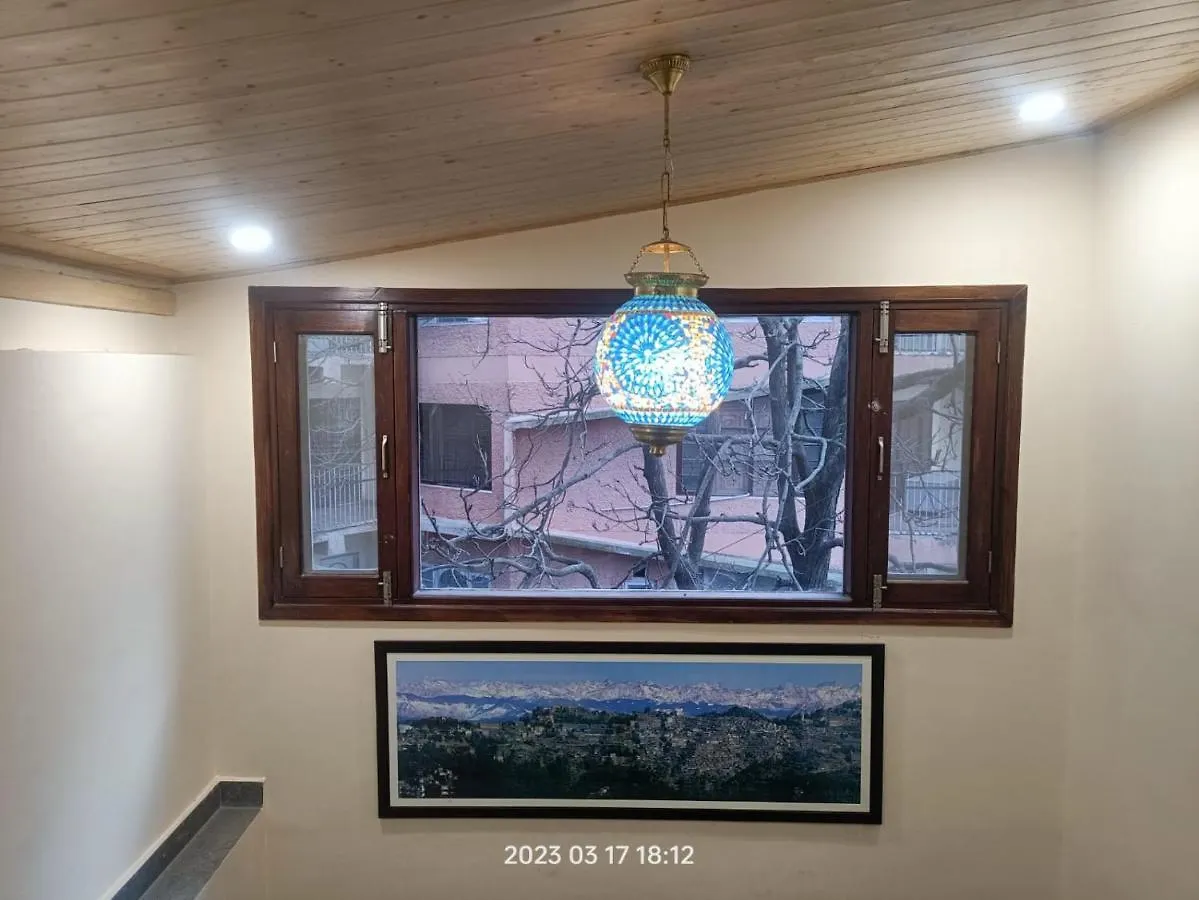 Hotel Greenfield Regency Shimla 3*,